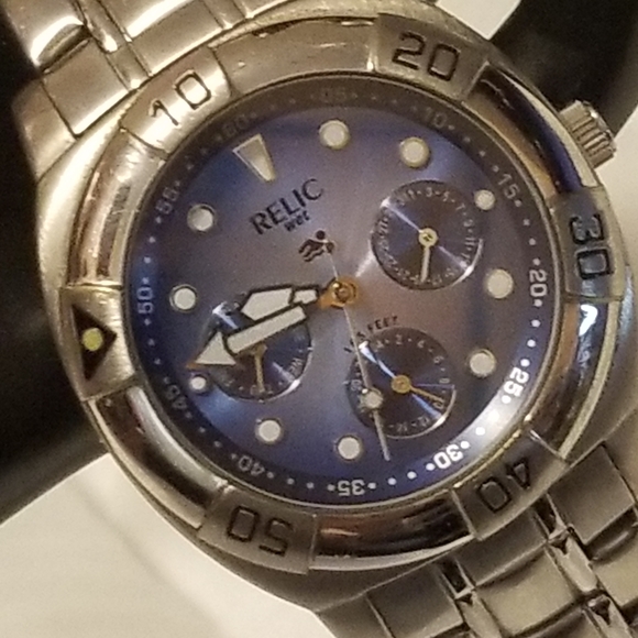 Mens Relic - Picture 2 of 6